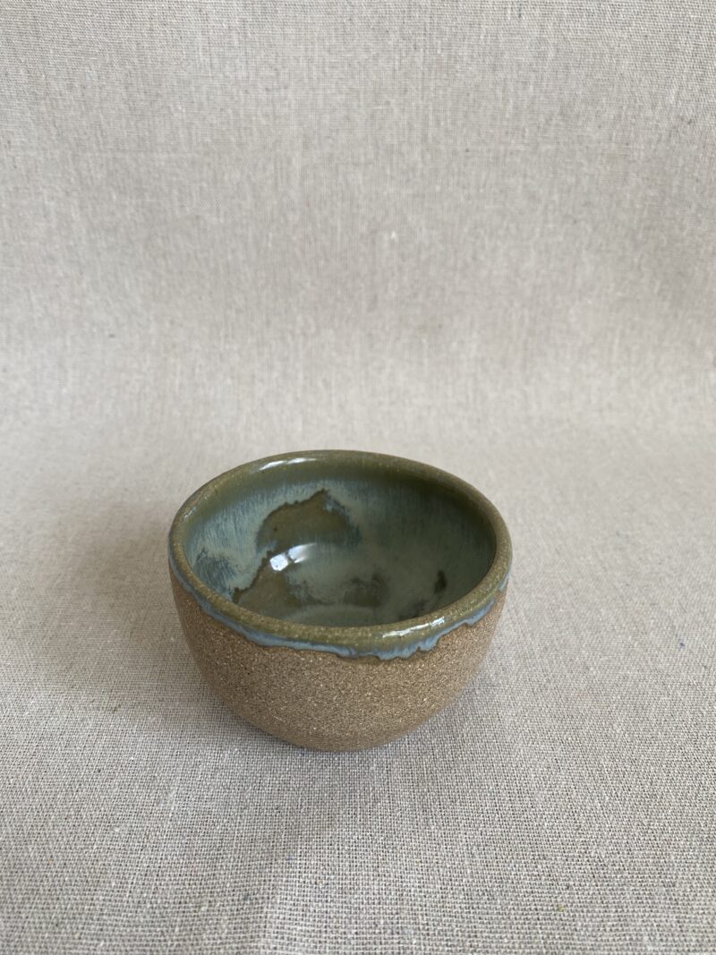 MINI BOWL SAND WITH GREEN BLUE GLAZE